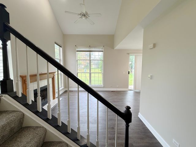 17791 W Salisbury Drive, Gurnee, IL 60031