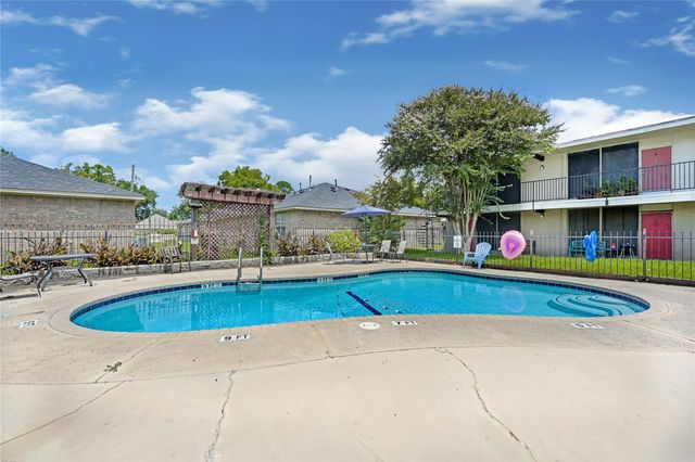 1200 Carolyn Ct 11, Humble, TX 77338