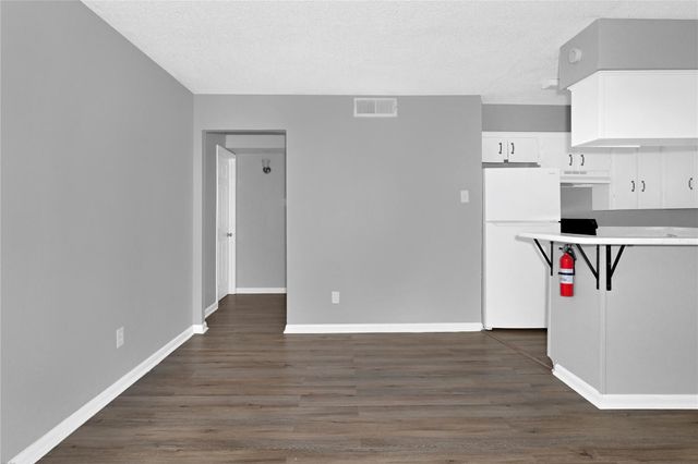 1200 Carolyn Ct 11, Humble, TX 77338