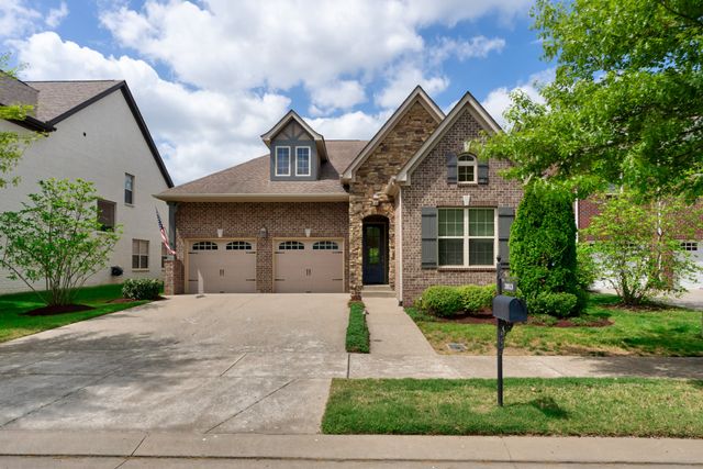 2013 Heflin Ln, Franklin, TN 37069