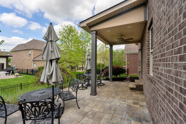 2013 Heflin Ln, Franklin, TN 37069