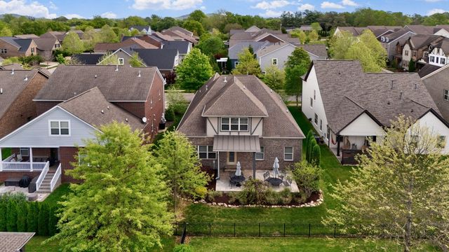 2013 Heflin Ln, Franklin, TN 37069