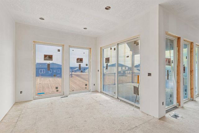 4189 Westgate Parkway, Clive, IA 50325