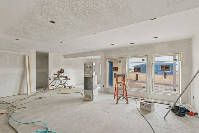 4189 Westgate Parkway, Clive, IA 50325