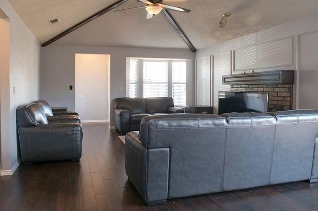 1100 Wimbledon Lane, Plano, TX 75075
