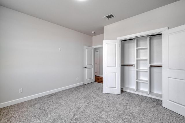 203 Alonzo DR, Del Valle, TX 78617