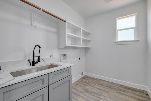 203 Alonzo DR, Del Valle, TX 78617