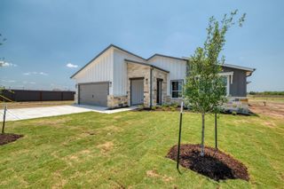 203 Alonzo DR, Del Valle, TX 78617