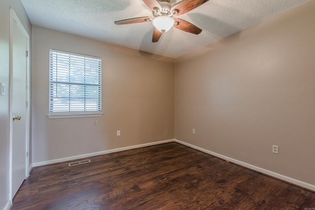 4304 N Cypress Street, North Little Rock, AR 72116