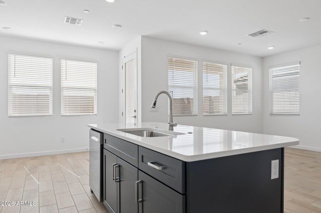 32628 N SMOKE VIEW Trail, Peoria, AZ 85383