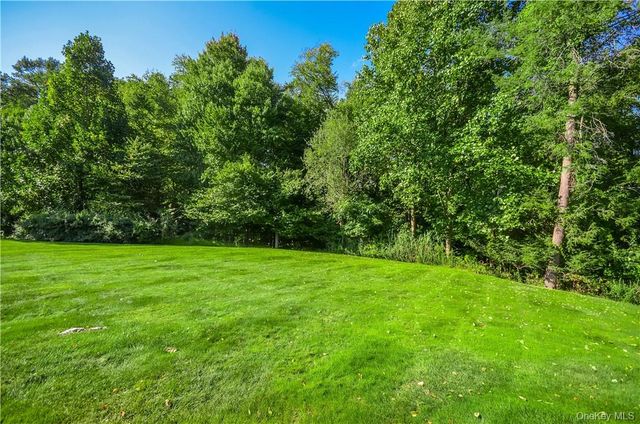 6 Hunting Trail, Armonk, NY 10504