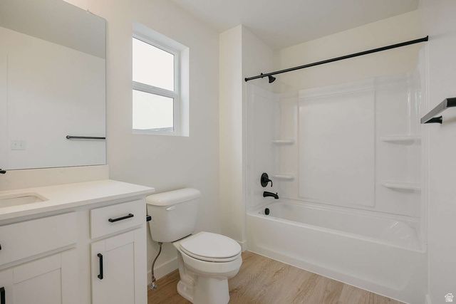 927 W MOTOR VU DR, Riverdale, UT 84405