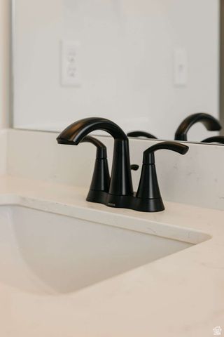 927 W MOTOR VU DR, Riverdale, UT 84405