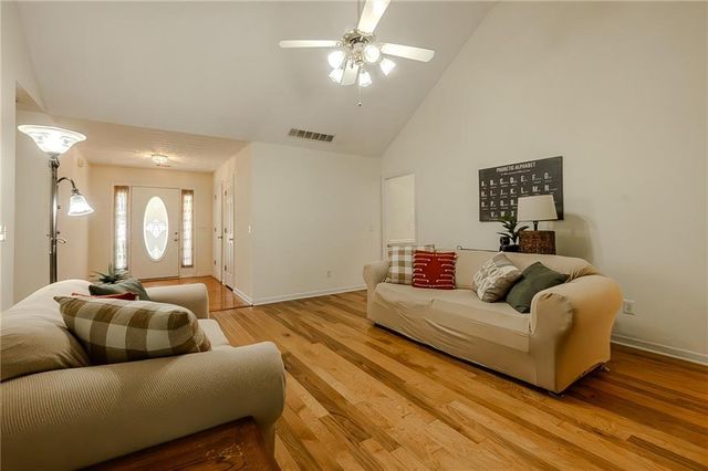 160 Vinnys Way, Covington, GA 30014