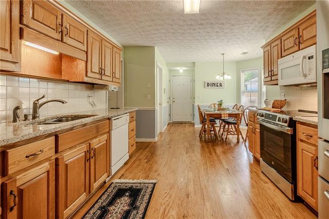 160 Vinnys Way, Covington, GA 30014