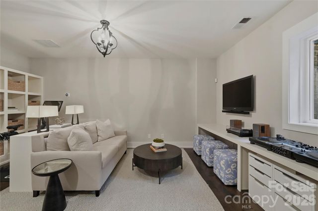 1636 Kenilworth Avenue, Charlotte, NC 28203