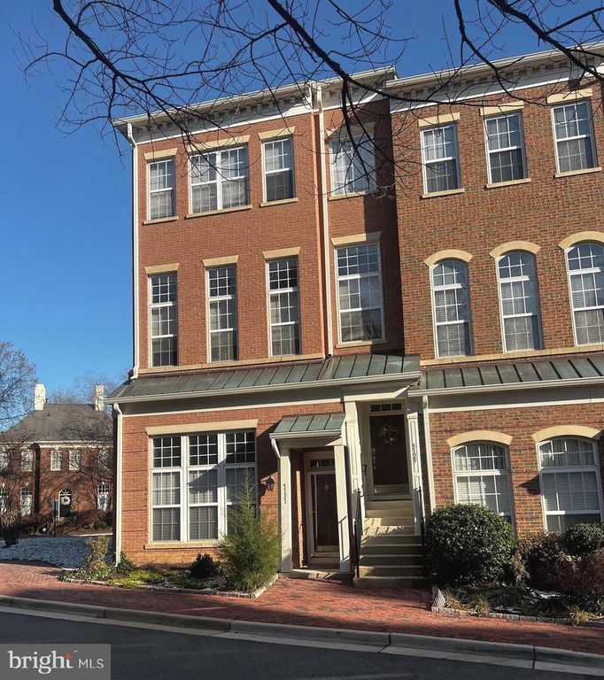 5129 DONOVAN DR, Alexandria, VA 22304