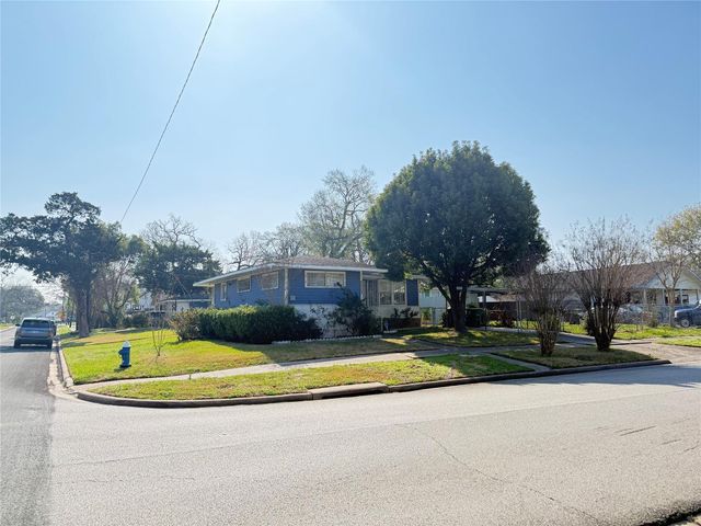 2003 Alta Vista Street, Houston, TX 77023