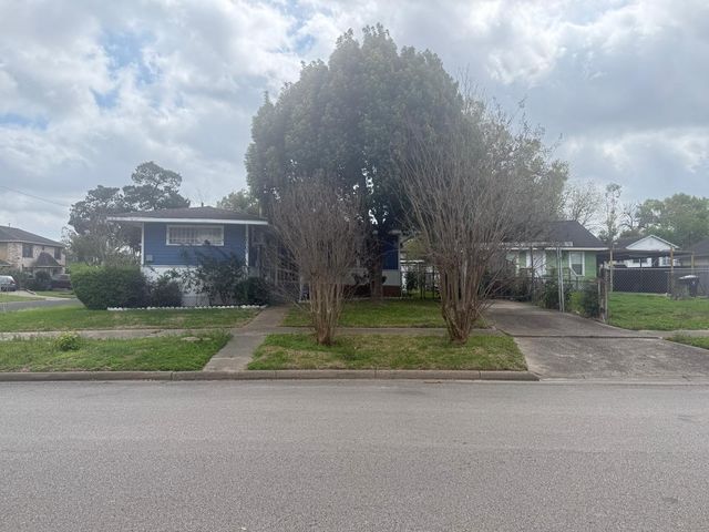 2003 Alta Vista Street, Houston, TX 77023