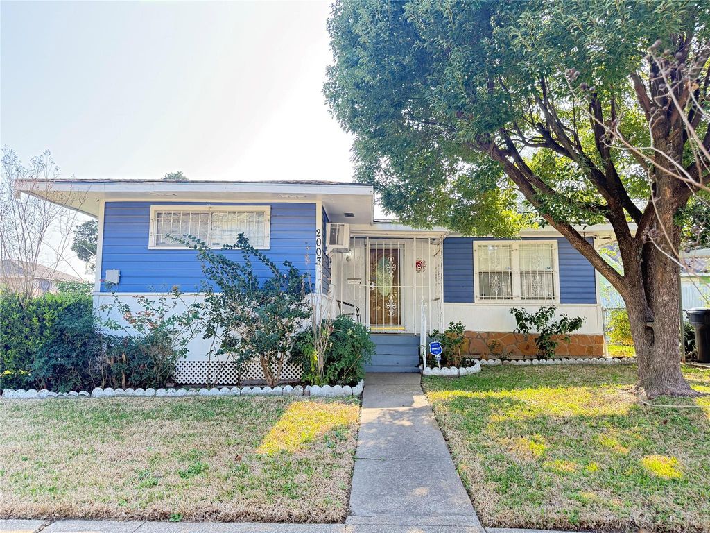 2003 Alta Vista Street, Houston, TX 77023