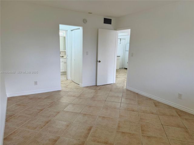 20201 NE 29th Ct D334, Aventura, FL 33180