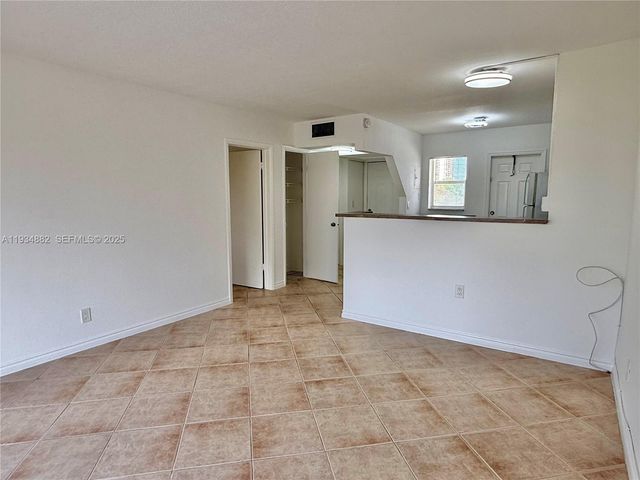 20201 NE 29th Ct D334, Aventura, FL 33180