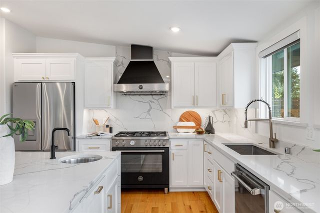 11007 126th Avenue NE, Kirkland, WA 98033