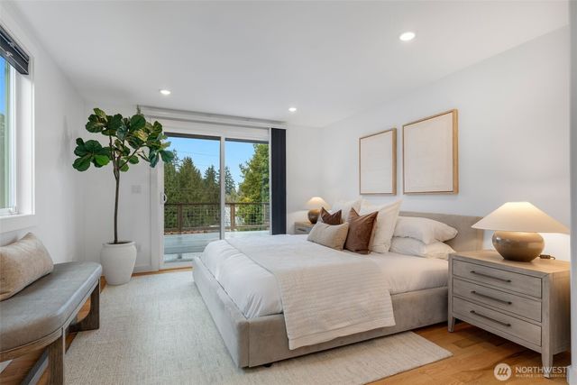 11007 126th Avenue NE, Kirkland, WA 98033