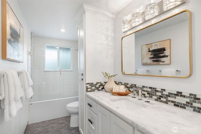 11007 126th Avenue NE, Kirkland, WA 98033