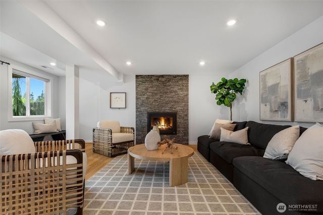 11007 126th Avenue NE, Kirkland, WA 98033