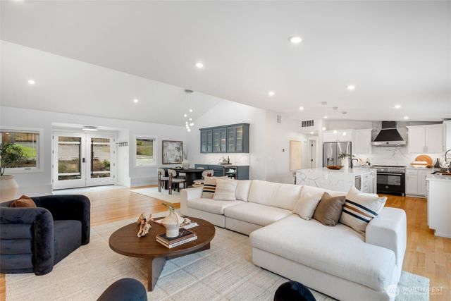 11007 126th Avenue NE, Kirkland, WA 98033