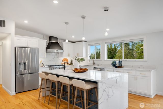 11007 126th Avenue NE, Kirkland, WA 98033