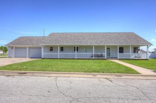 707 Lexie Lane, Carthage, MO 64836