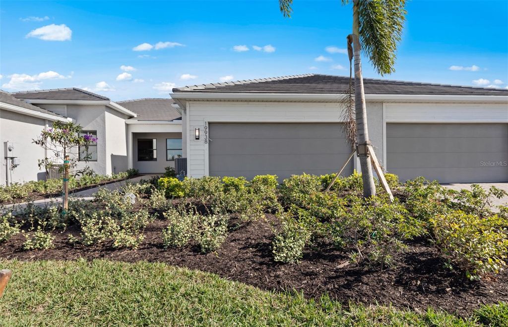 18734 INDIAN ROCK PLACE, Lakewood Ranch, FL 34211
