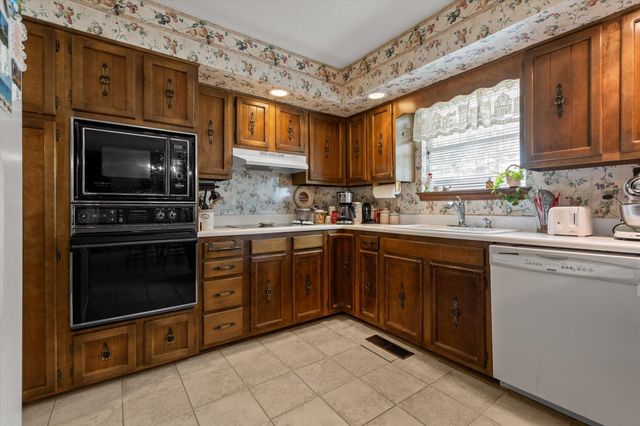 3710 Olmstead Drive, Chattanooga, TN 37412