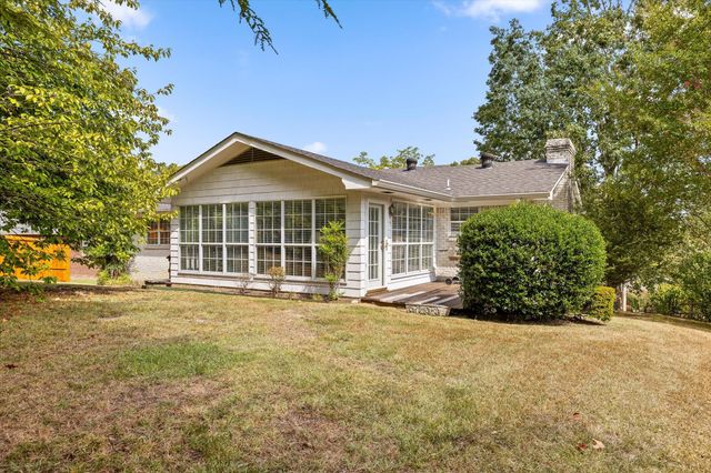 3710 Olmstead Drive, Chattanooga, TN 37412