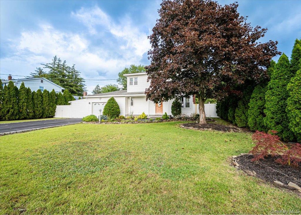 457 Washington Avenue, Patchogue, NY 11772 — photo 3
