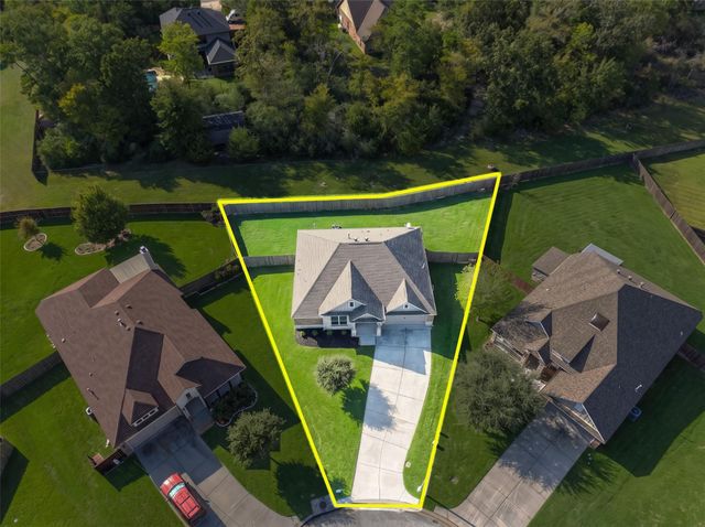 128 Red Deer Way, Huntsville, TX 77320