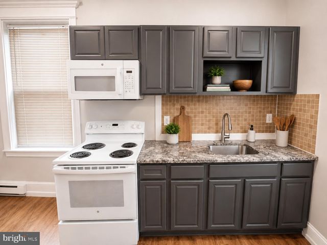 6024 CATHARINE ST, Philadelphia, PA 19143