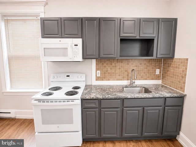 6024 CATHARINE ST, Philadelphia, PA 19143