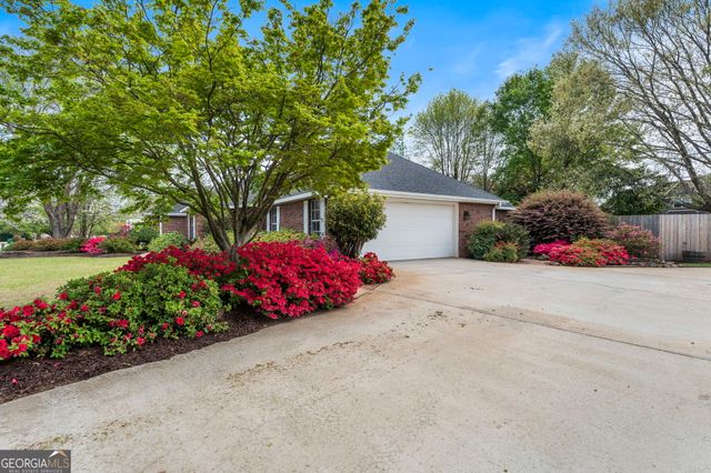 109 Ashley Court, Warner Robins, GA 31088