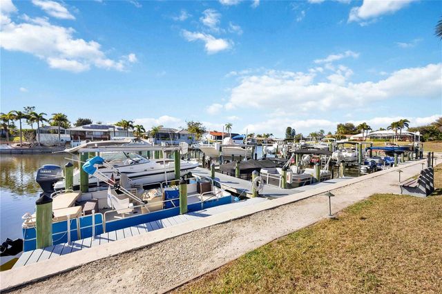 16 S GRANADA PLAZA, Englewood, FL 34223