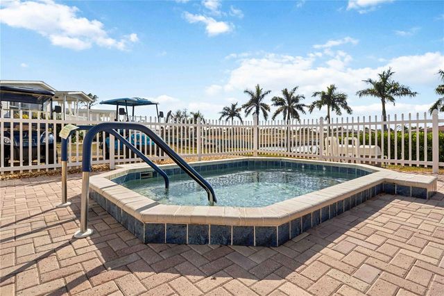 16 S GRANADA PLAZA, Englewood, FL 34223