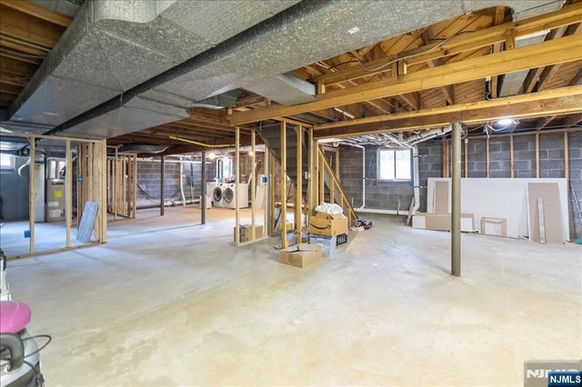 48 Palmer Place, Leonia, NJ 07605