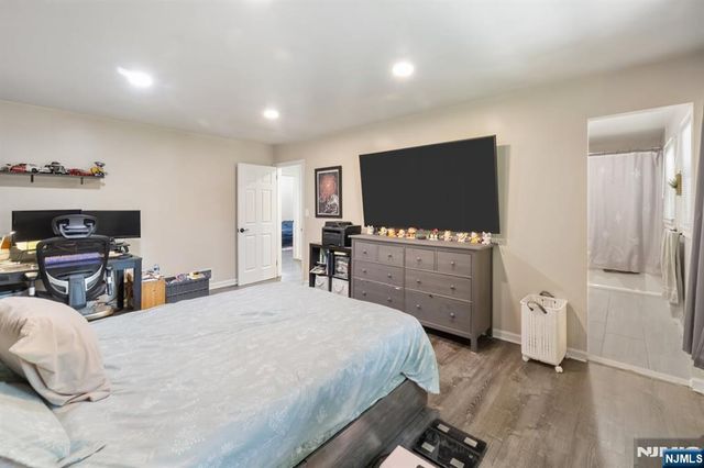 48 Palmer Place, Leonia, NJ 07605