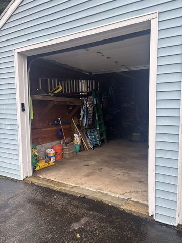 35 Water Street, Epping, NH 03042