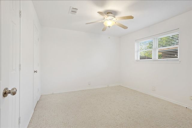 1904 Paula Drive, Denison, TX 75020