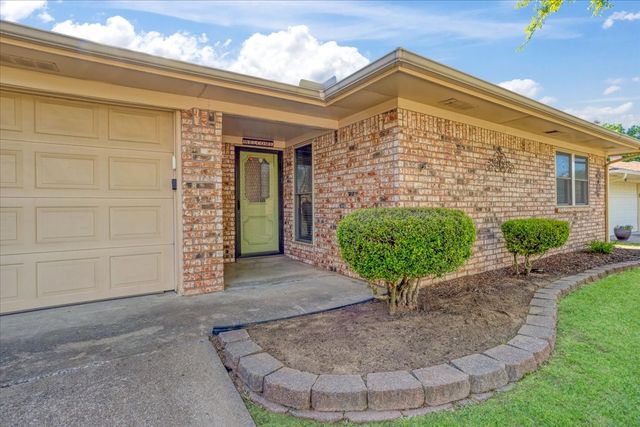 1904 Paula Drive, Denison, TX 75020
