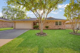 1904 Paula Drive, Denison, TX 75020
