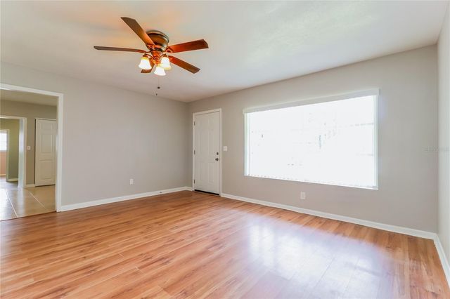 7303 WILLOW PARK DRIVE, Tampa, FL 33637